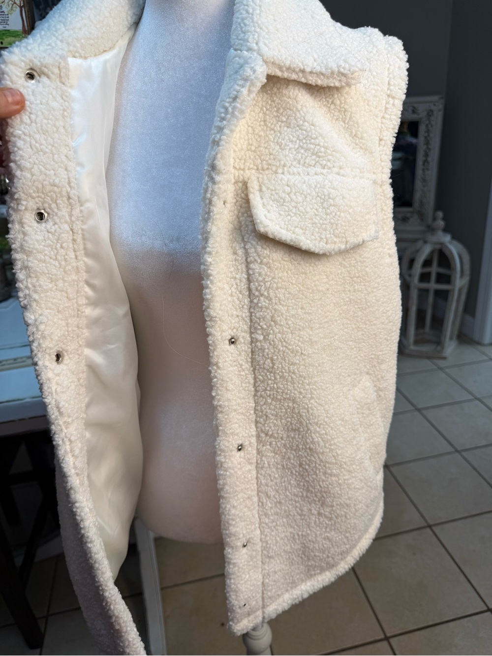 Lumière Ivory Sherpa Teddy Vest Snap Front Cozy Fleece Pocket Shacket Size M - Picture 3 of 11